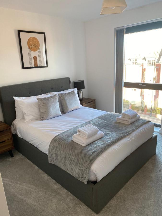 Icona - Luxury 2 Bed Penthouse Apartment 요크 외부 사진
